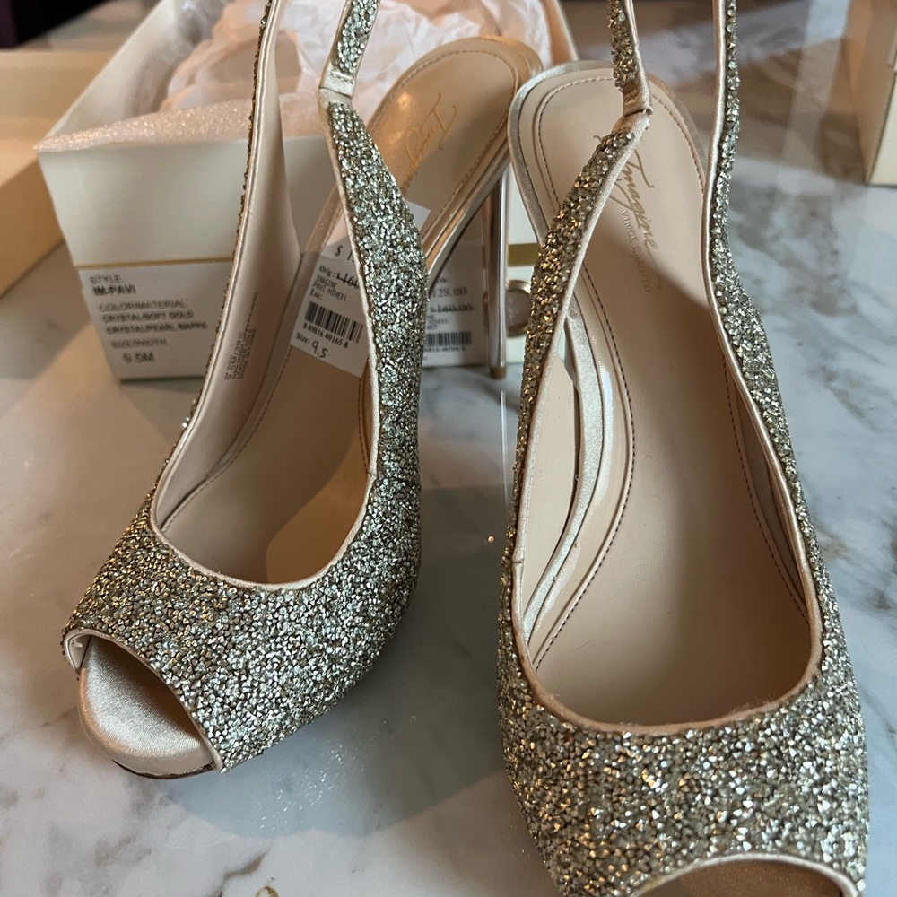Imagine Vince Camuto size 9.5